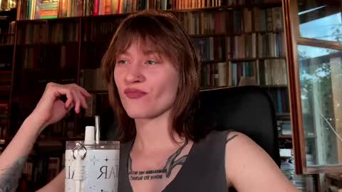 Snapshot of retromarie chatting on May 27, 3:03 am Rie online show from May 27, 3:03 am