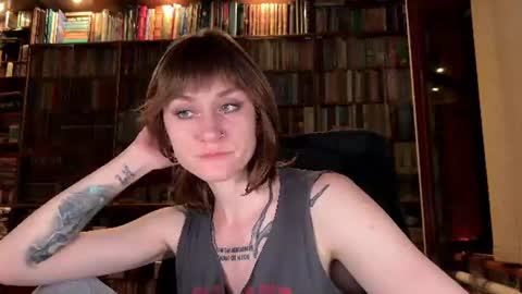 Snapshot of retromarie chatting on June 14, 6:21 pm Rie online show from June 14, 6:21 pm
