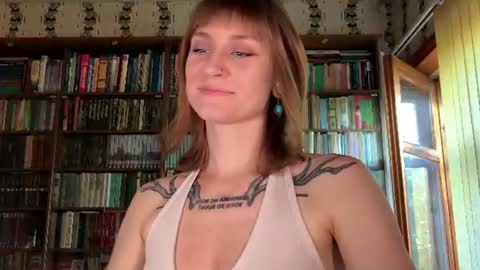 Snapshot of retromarie chatting on June 22, 3:09 pm Rie online show from June 22, 3:09 pm