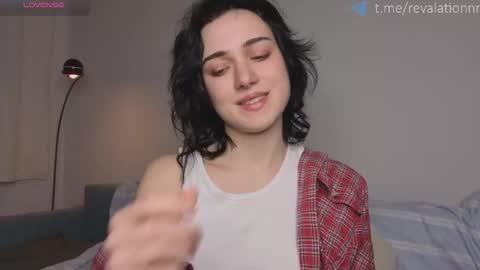 Snapshot of revalation_ chatting on March 3, 4:46 pm Ewiwi online show from March 3, 4:46 pm