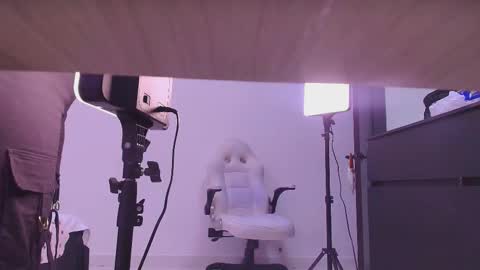 REVEN online show from December 21, 3:02 am