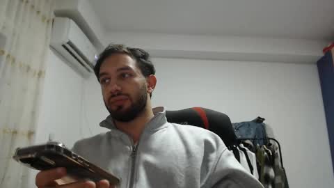 Chris online show from January 4, 4:33 am