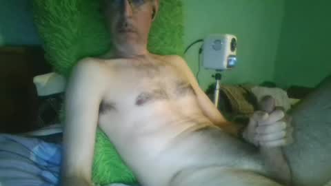 Snapshot of reyes_albert2006 chatting on January 6, 3:42 am reyes_albert2006 online show from January 6, 3:42 am