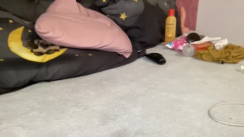 reyna77 online show from December 3, 6:26 am