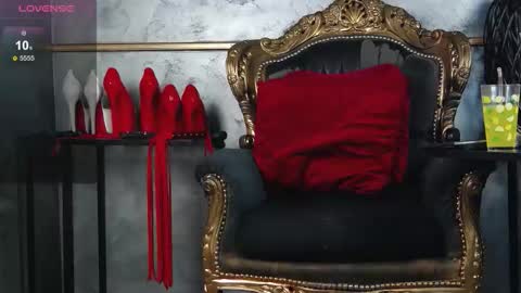 Rhea online show from November 15, 2:13 pm