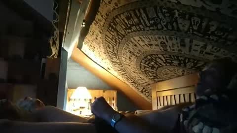 rhumgom40 online show from April 17, 3:53 am