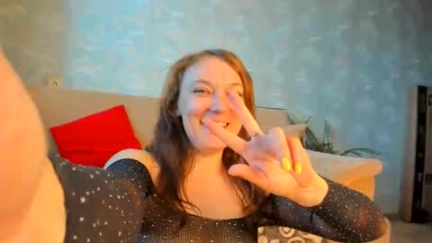 Snapshot of ria_32 chatting on May 26, 11:39 am ria_32 online show from May 26, 11:39 am