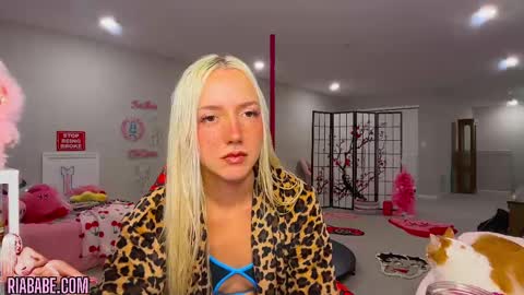 ria  online show from October 7, 3:36 am