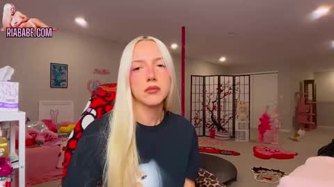 ria  online show from November 17, 3:45 am