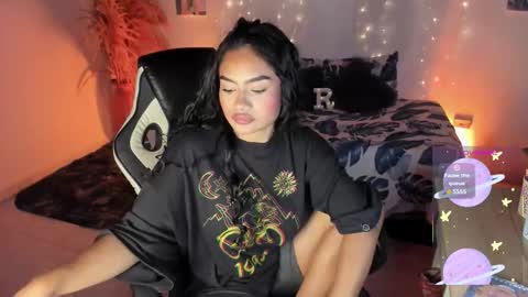 Snapshot of riana_kean chatting on February 10, 1:53 am RianaK online show from February 10, 1:53 am