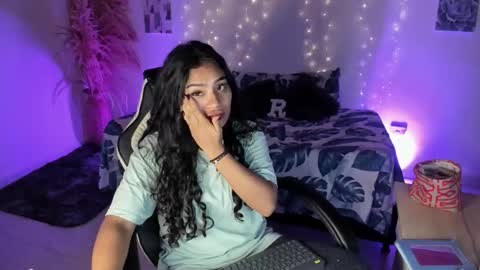 Snapshot of riana_kean chatting on February 16, 3:35 am RianaK online show from February 16, 3:35 am