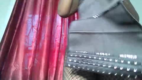 riana_sha online show from January 11, 6:40 am