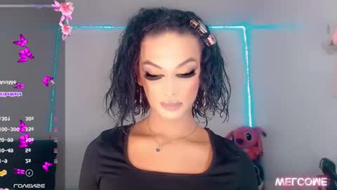 Rianna Garcia online show from November 1, 3:19 am