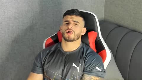 ricardogonzalez666 online show from January 16, 1:47 pm