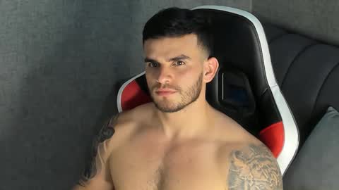 ricardogonzalez666 online show from February 26, 2:48 am