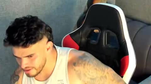 ricardogonzalez666 online show from October 13, 8:53 pm