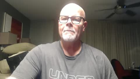 rich32937 online show from April 1, 10:49 am