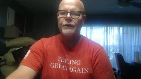 Snapshot of rich32937 chatting on June 22, 12:24 pm rich32937 online show from June 22, 12:24 pm