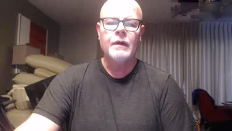 Snapshot of rich32937 chatting on July 26, 6:15 pm rich32937 online show from July 26, 6:15 pm