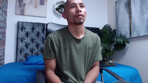 Snapshot of richar_voller chatting on December 14, 2:31 pm richar_voller online show from December 14, 2:31 pm
