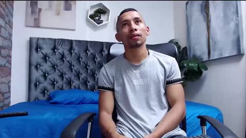 Snapshot of richar_voller chatting on December 15, 12:28 pm richar_voller online show from December 15, 12:28 pm