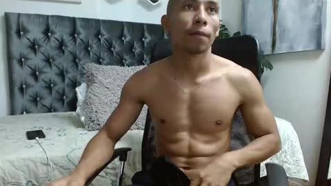 Snapshot of richar_voller chatting on March 4, 3:59 pm richar_voller online show from March 4, 3:59 pm