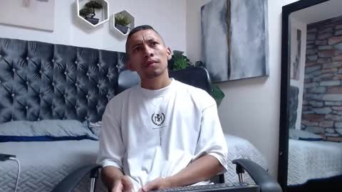 Snapshot of richar_voller chatting on October 20, 11:21 am richar_voller online show from October 20, 11:21 am