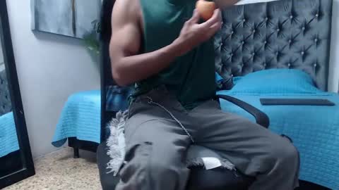 richar_voller online show from April 4, 11:29 am