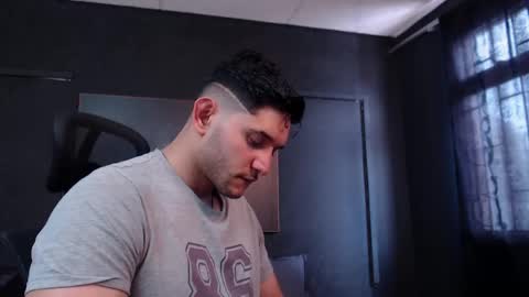 Snapshot of richard_milleer chatting on May 5, 4:26 pm Ricardo online show from May 5, 4:26 pm