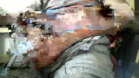 Snapshot of richardhungguy9 chatting on July 4, 12:00 pm richard online show from July 4, 12:00 pm
