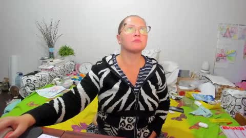 Anna - not anna - right Anna  online show from November 9, 3:43 pm