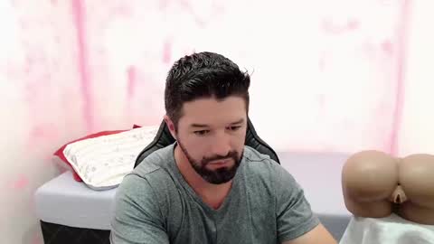 Snapshot of richrolland chatting on December 20, 6:45 pm Rickseduction online show from December 20, 6:45 pm