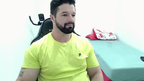 Snapshot of richrolland chatting on March 4, 4:27 am Rickseduction online show from March 4, 4:27 am