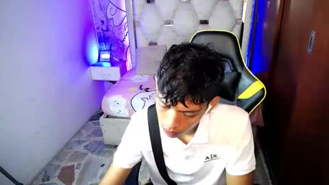 Snapshot of rick_oficiall chatting on January 18, 12:09 pm Rick oficiall online show from January 18, 12:09 pm