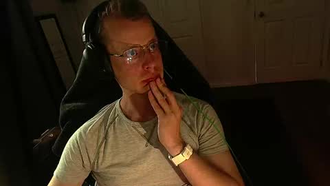 Snapshot of rickgosling chatting on May 27, 1:13 am rickgosling online show from May 27, 1:13 am