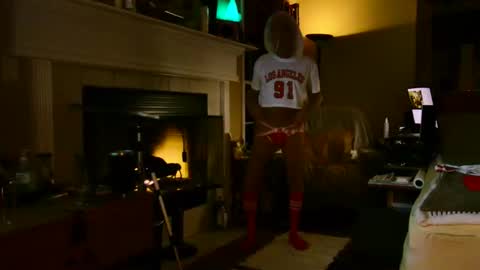 PINK HOLE TWINK online show from December 3, 3:03 am