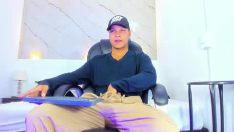 Ricky  online show from February 7, 9:26 pm