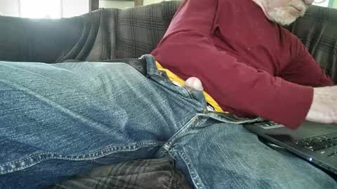 Easy if yun are good see my pics online show from April 16, 7:03 pm