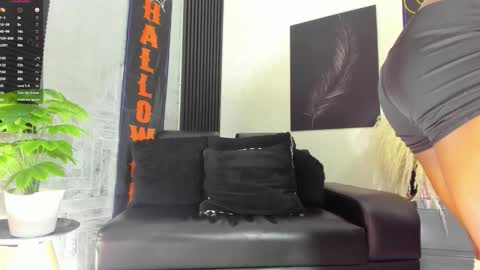 RicoBrowm online show from October 8, 6:22 am