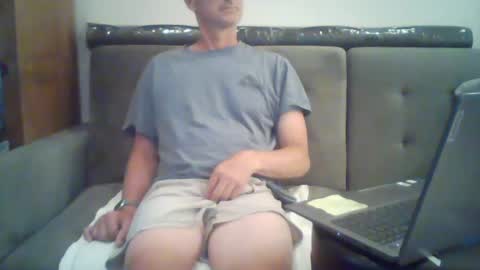 Snapshot of ridemehigh1 chatting on September 14, 2:33 am ridemehigh1 online show from September 14, 2:33 am