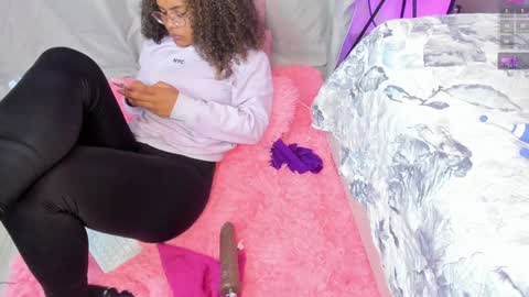 Sara online show from January 19, 1:12 pm