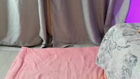 Sara online show from October 28, 10:19 am