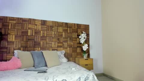 Sara online show from November 2, 10:28 am