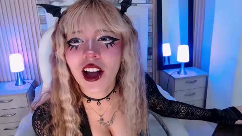 RIHONNA online show from September 13, 12:38 pm