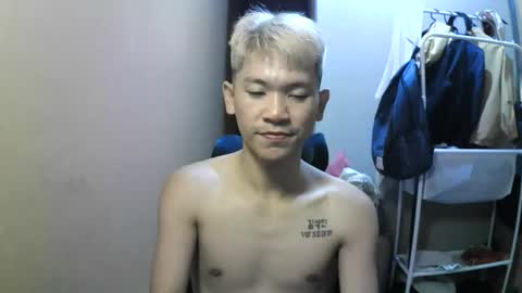 riiichie12 online show from October 27, 6:45 pm