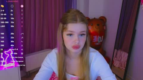 Rina online show from April 8, 8:53 pm