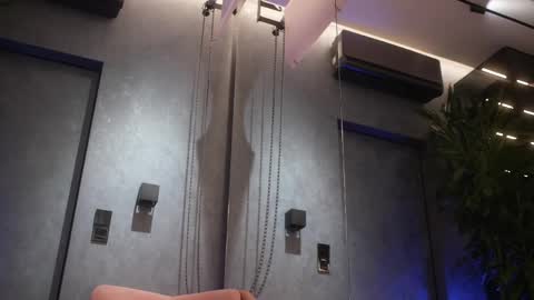    if you wanna buy smth stockingsph etc  custom videos or pics  online show from February 11, 1:41 pm