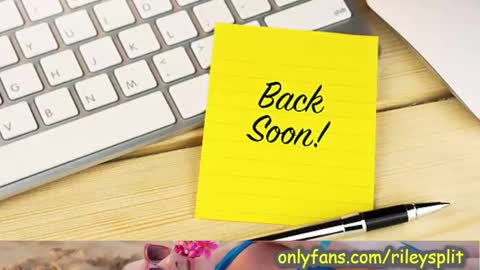 RileyComely online show from January 9, 2:33 am