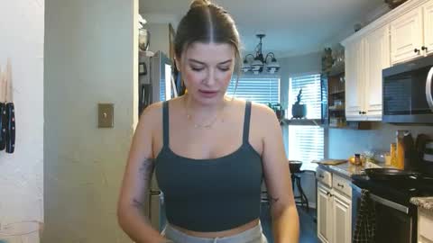 riley depp online show from February 25, 10:39 pm