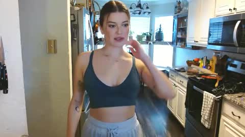 riley depp online show from March 4, 9:32 pm